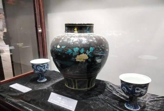 青花瓷瓶 青花瓷瓶